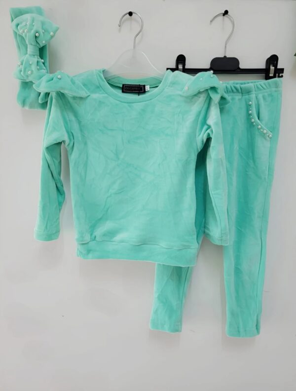 Sweater en lange broek, turquoise blauw