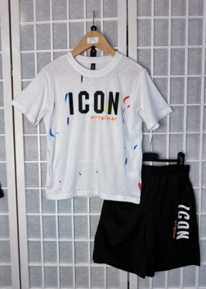 Icon original, wit shirt, zwarte broek